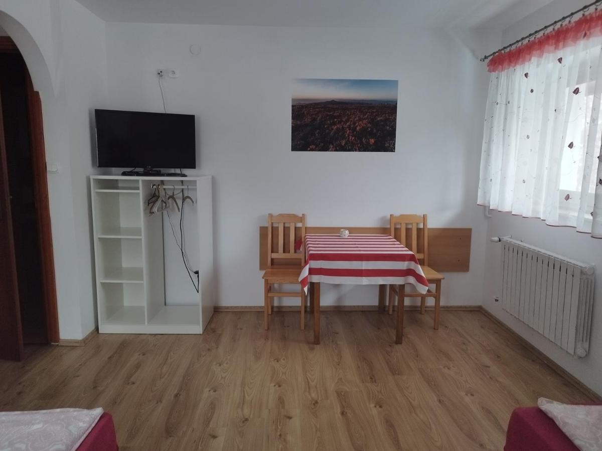 Jaskolka Apartment ล็องเดก-ซดรุย ภายนอก รูปภาพ